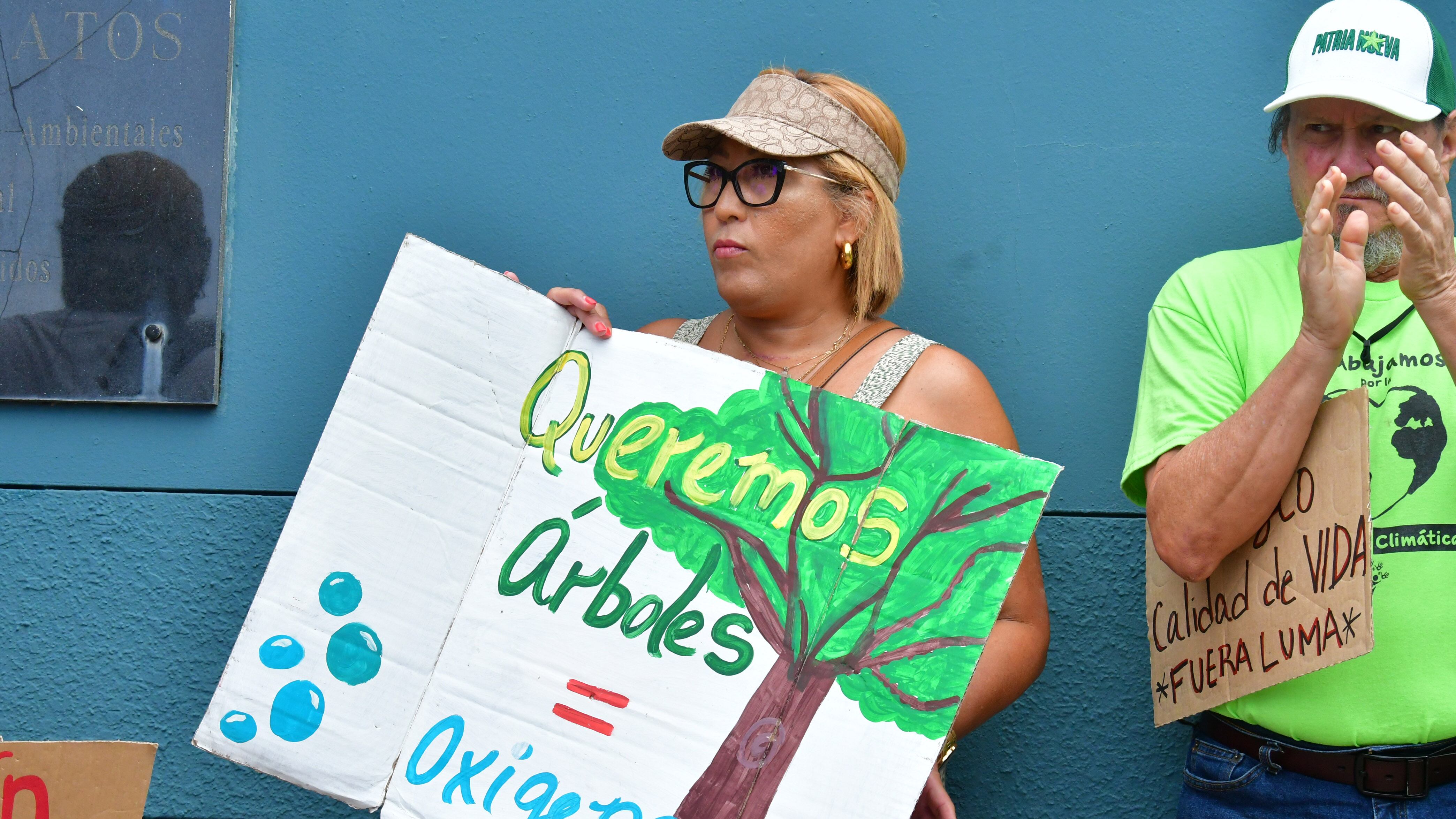 Organizaciones ambientales, protestan frente a la Sede del DRNA