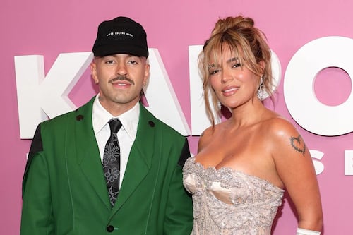 Karol G habla por primera vez de su ruptura con Feid y revela una de las razones: “La vida me tiró al suelo”