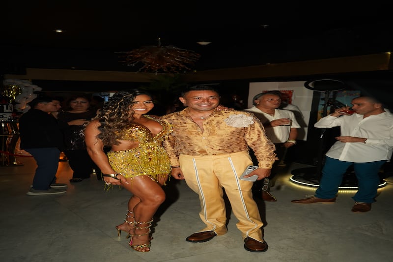 La empresaria celebró su cumpleaños en el Hotel Caribe Hilton en San Juan, junto a Natti Natasha y Raphy Pina.