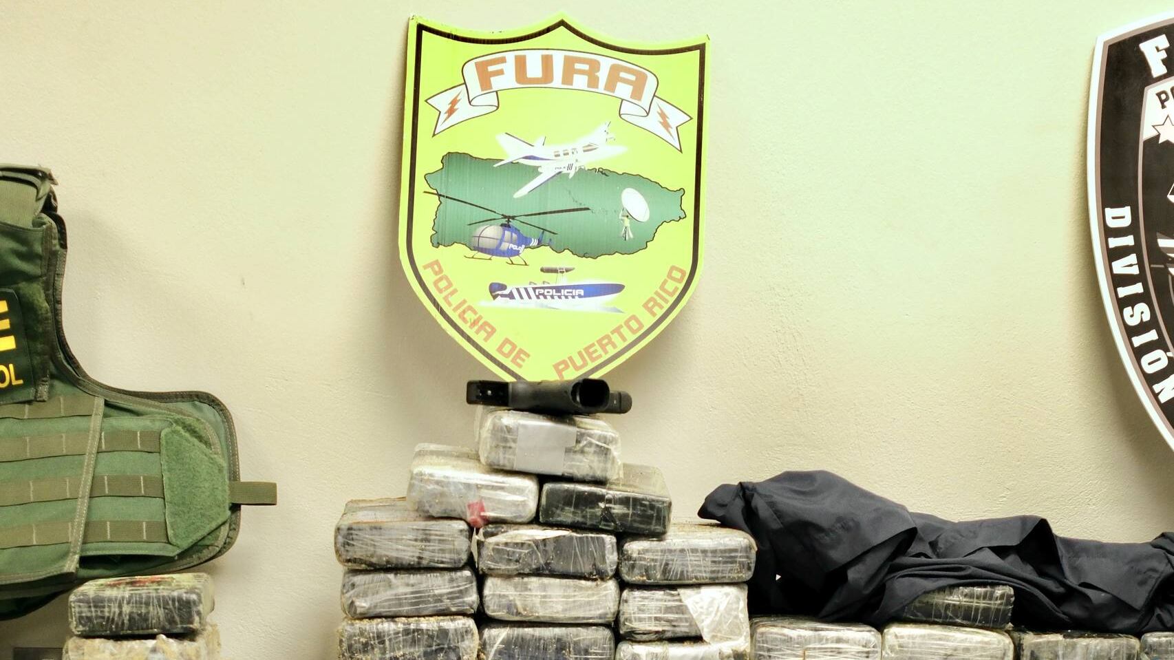 Ocupan cocaína en la costa de Camuy