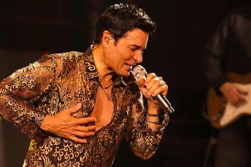 PETA pide a Chayanne que cambie el nombre de su canción “Torero” por “Bombero”
