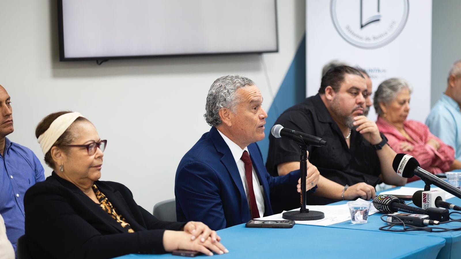 Conferencia de prensa Junta de Retiro UPR