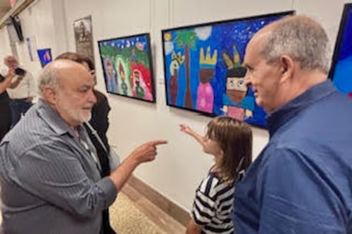 Cámara acoge muestra artística de estudiantes de SER inspirada en los Reyes Magos