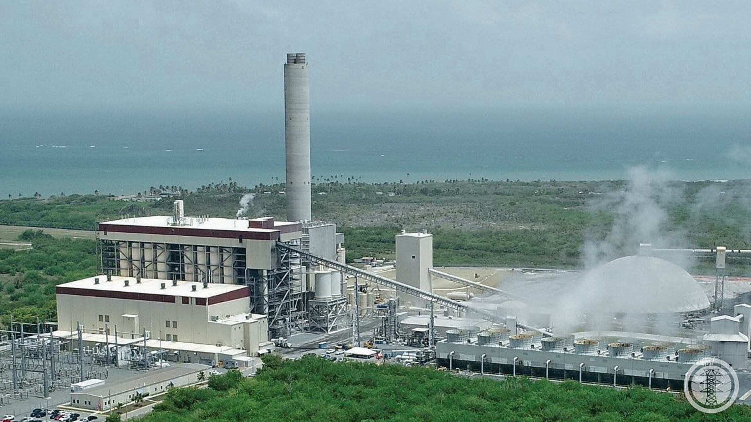 Foto de planta generadora de electricidad.