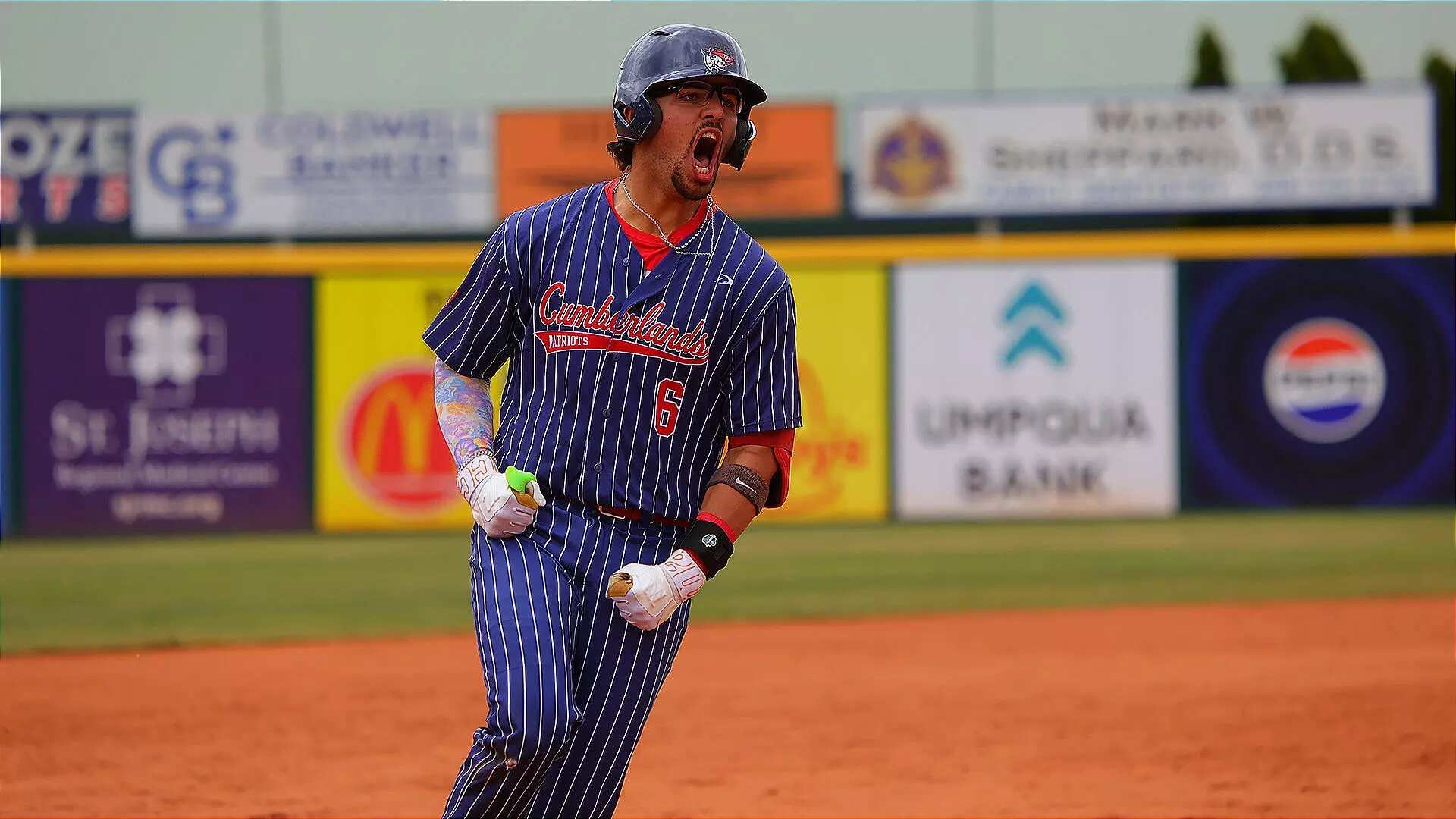 Carlos Charlie Muñiz