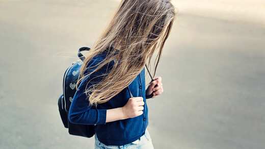 Video muestra como una estudiante de una Unidad Educativa en Otavalo fue víctima de un nuevo caso de bullying.