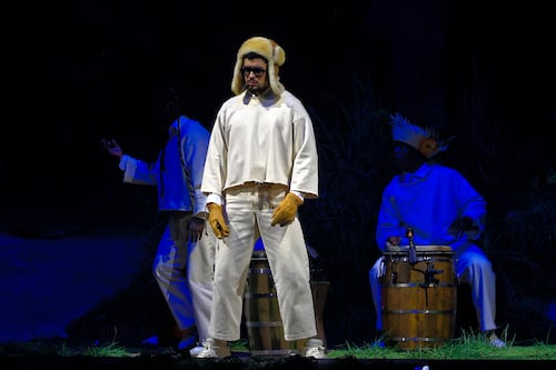 Bad Bunny se quedó con las ganas de cantar con Víctor Manuelle en la residencia