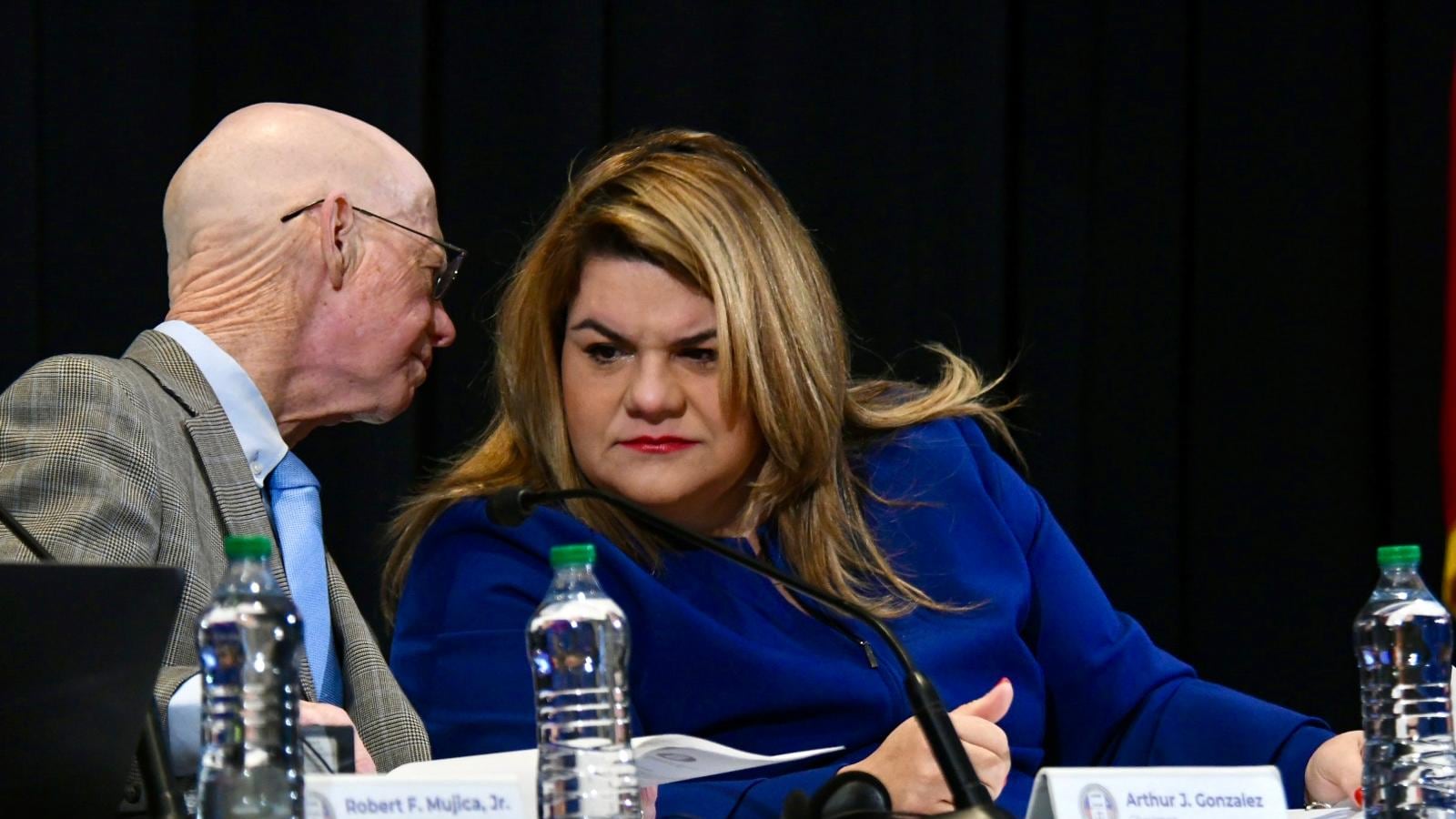 Jenniffer González Colón en reunión con la Junta de Control Fiscal