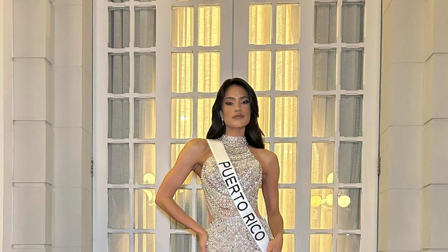 Karla Guilfú en la cena con el presidente Nayib Bukele durante el certamen.