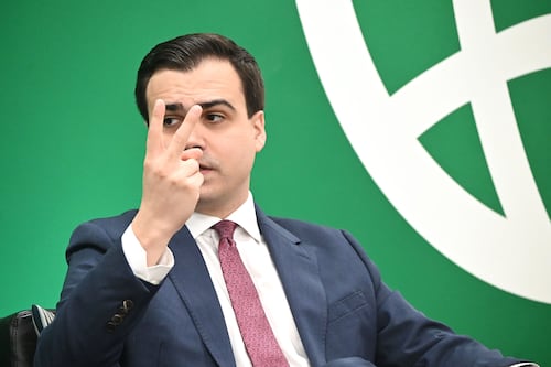 Comisionado residente pide al Gobierno estrategia ante posible reducción en fondos de Medicaid