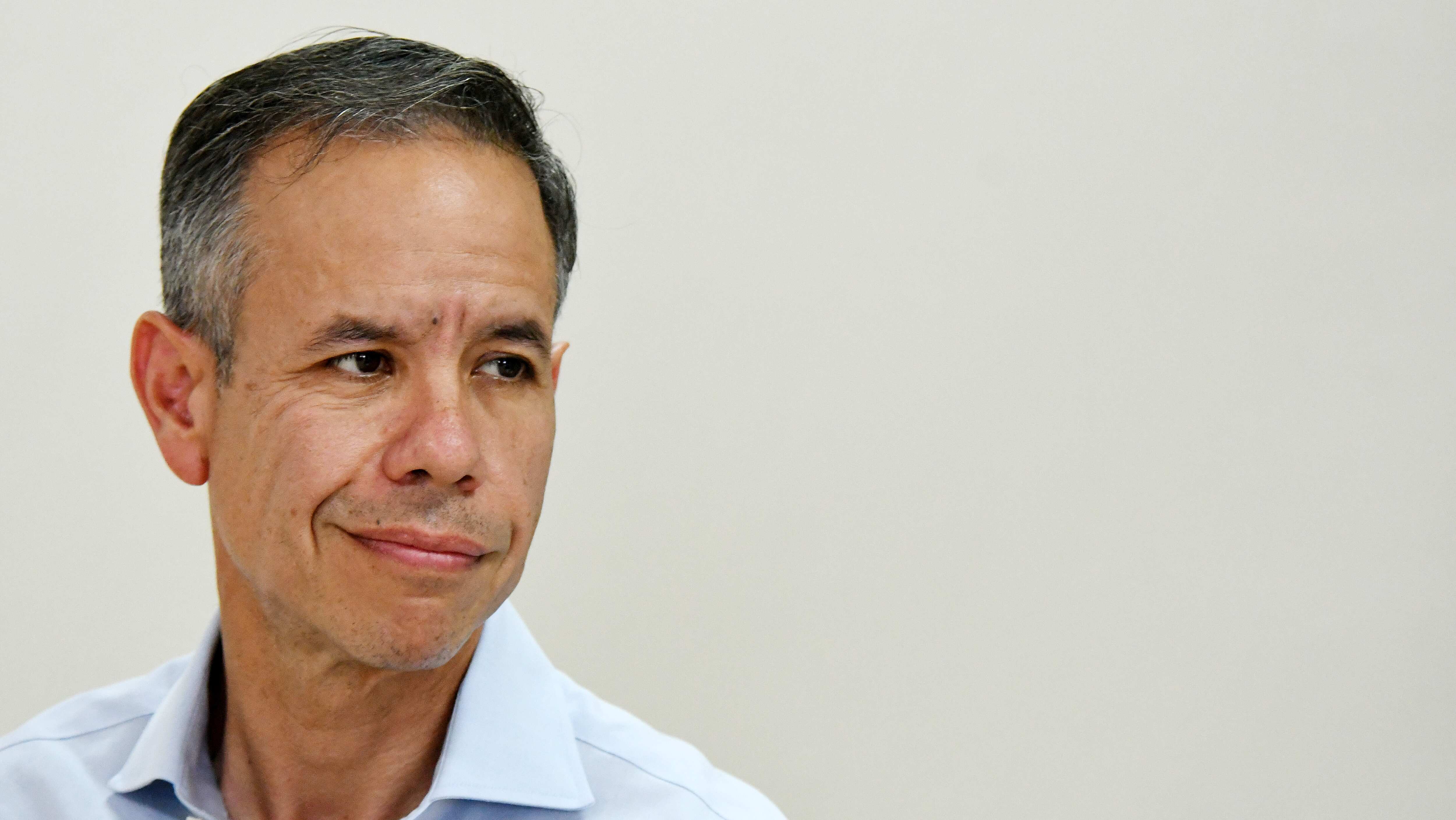 Miguel Romero, alcalde de San Juan . Foro sobre el sinhogarismo