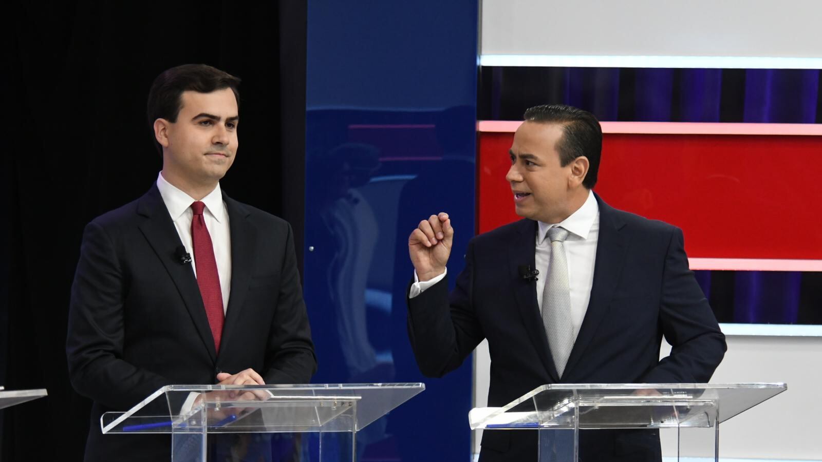 Ambos aspirantes en el debate de candidatos a la comisaría residente en Washington.
