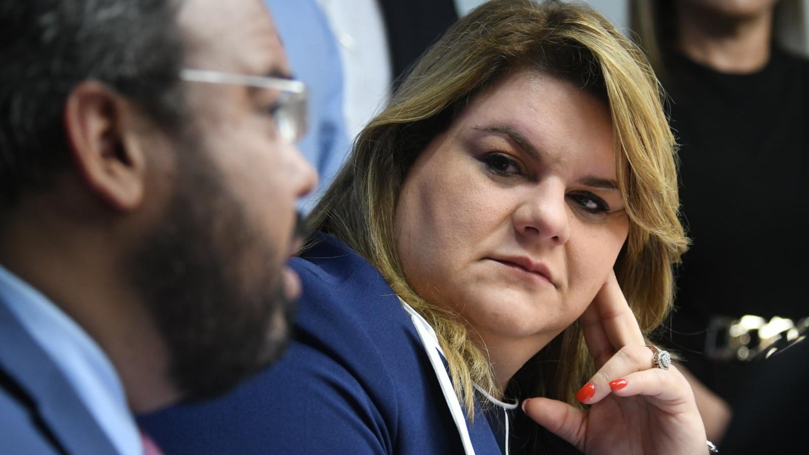 Jenniffer González Colón reunida con el secretario del Departamento de Educación, Eliezer Ramos.