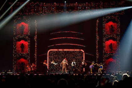 El exponente urbano, Rauw Alejandro, se presentó en el Coliseo de Puerto Rico.