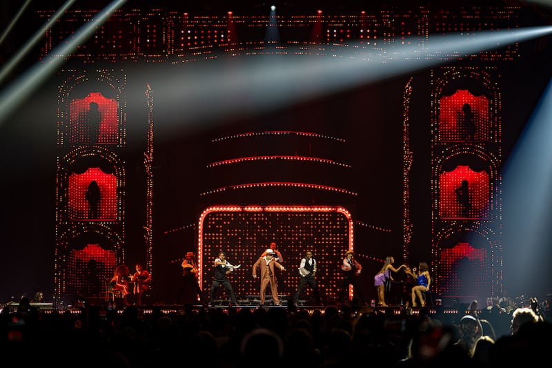 El exponente urbano, Rauw Alejandro, se presentó en el Coliseo de Puerto Rico.
