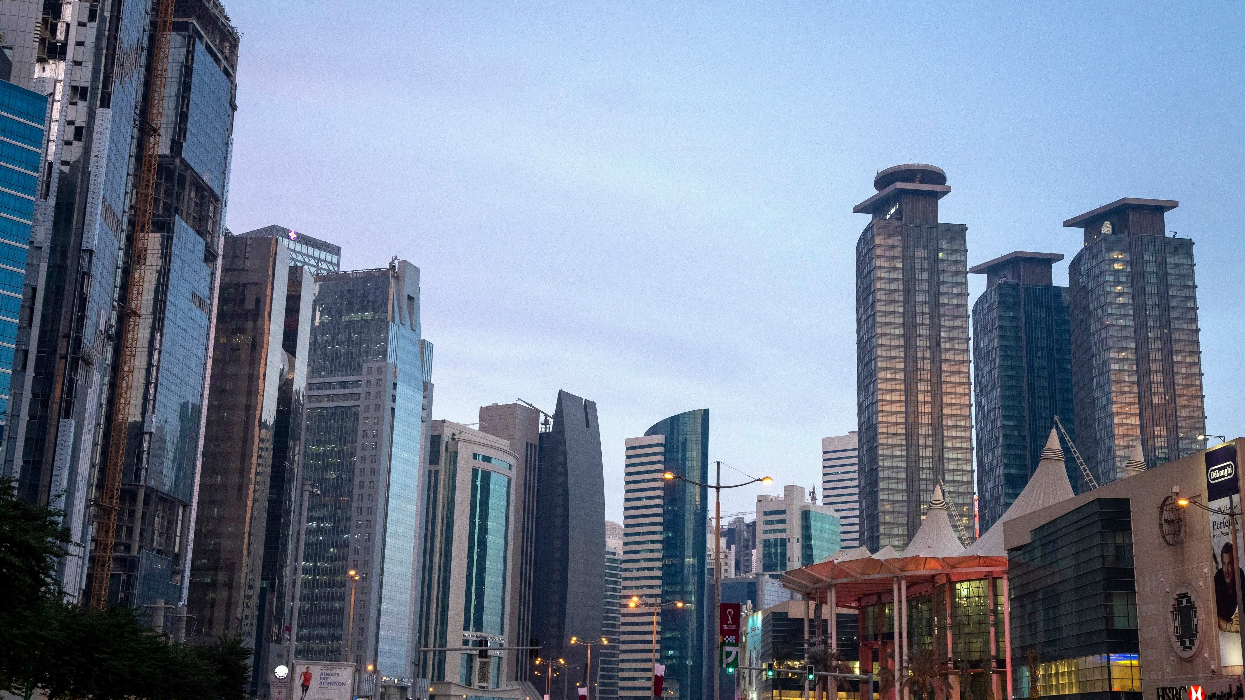 Los precios de los alojamientos se han ido por las nubes con motivo de la Copa Mundial de fútbol y están dejando a muchos residentes permanentes sin vivienda.