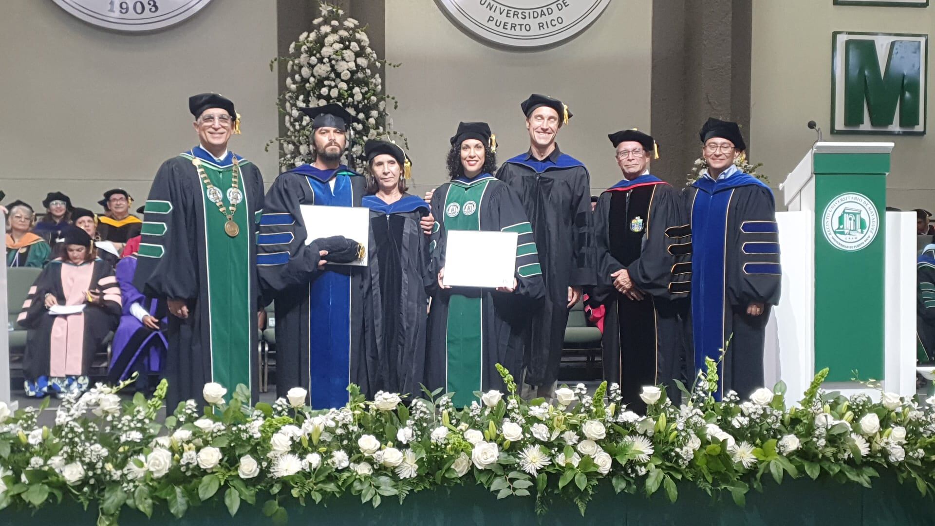 Cuatro doctorados en Ciencias Marinas.