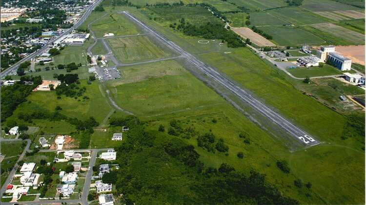 Aeropuerto de Arecibo estrena sistema de ayuda de navegación visual remoto y otros equipos para maximizar su eficiencia operacional.