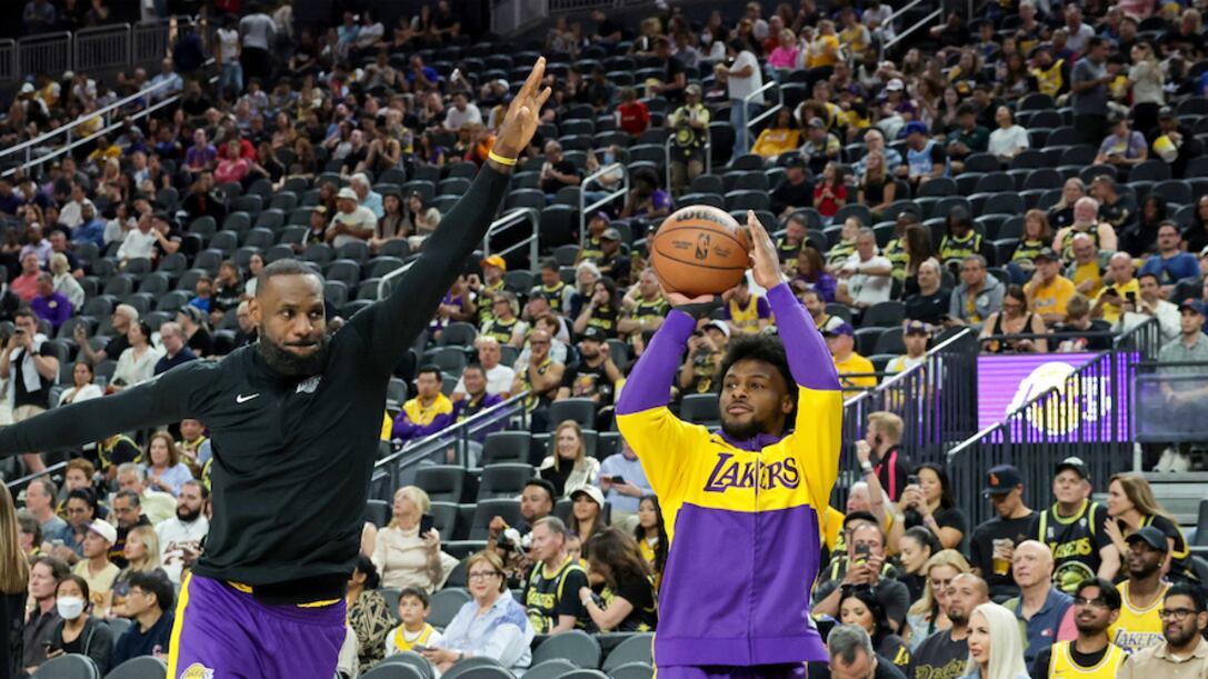 LeBron y Bronny James / Getty
