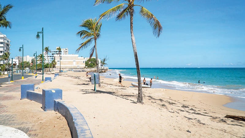 Playa El Último Trolley en San Juan. Aumento en el nivel del mar, erosión costera.