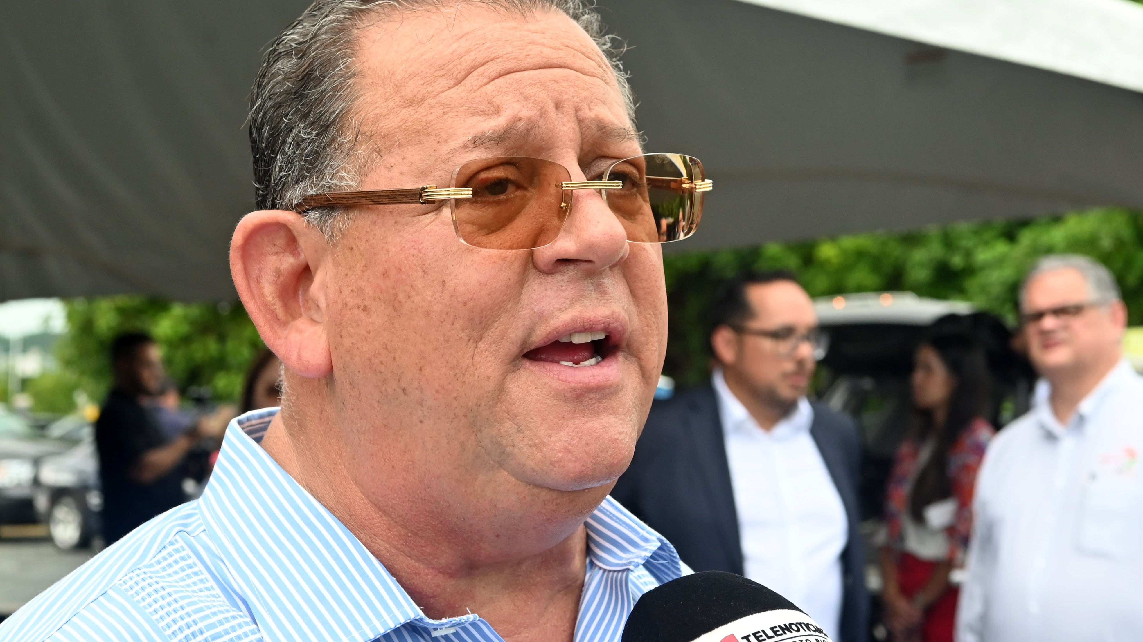 Colocación de la primera piedra del nuevo almacén de Amazon