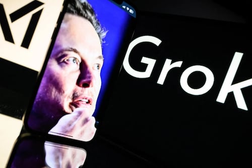 Elon Musk lanza una alerta crítica: El mundo se queda sin datos de alta calidad para entrenar a la IA