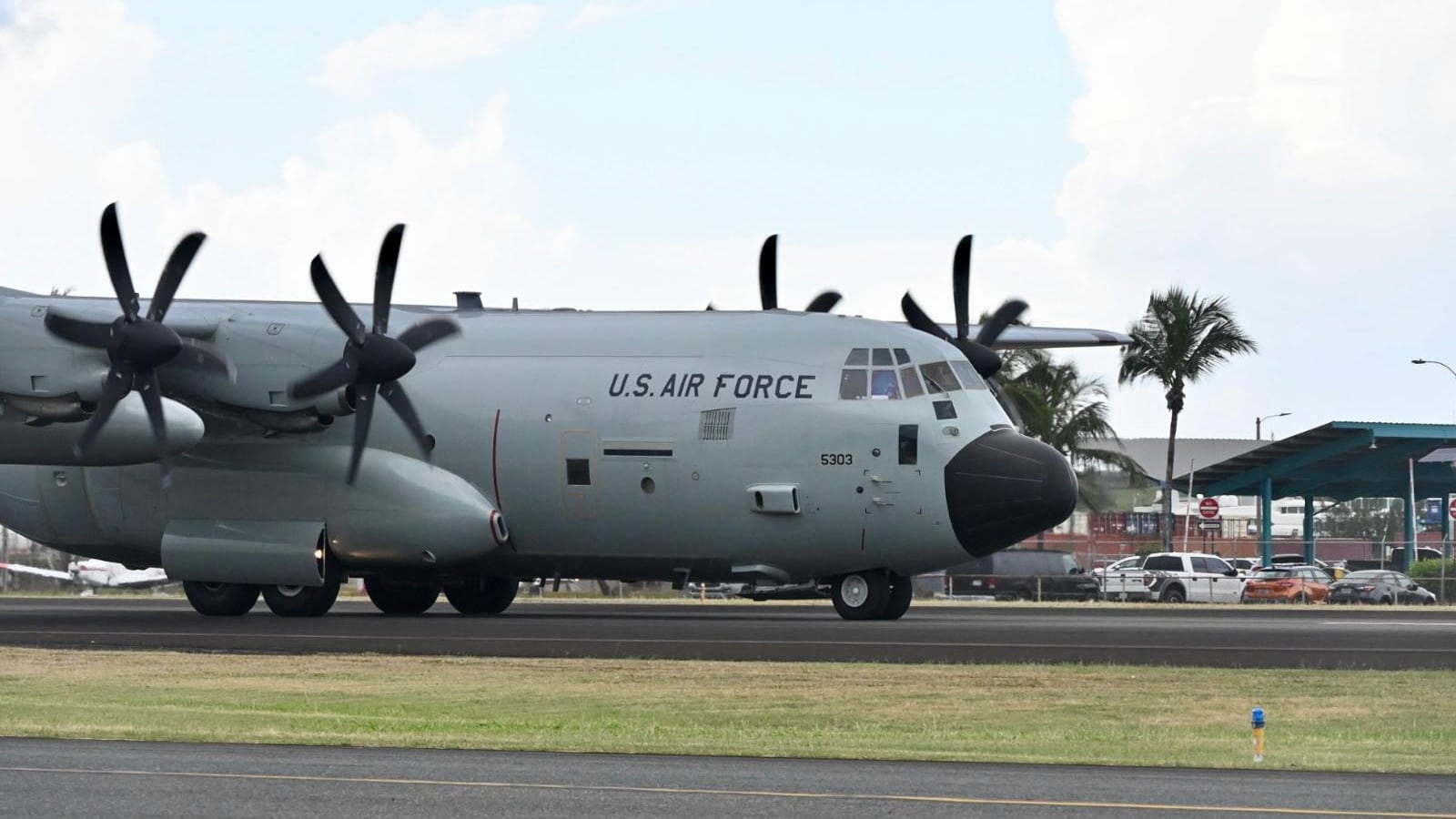 Regresa el avión cazahuracanes a Puerto Rico