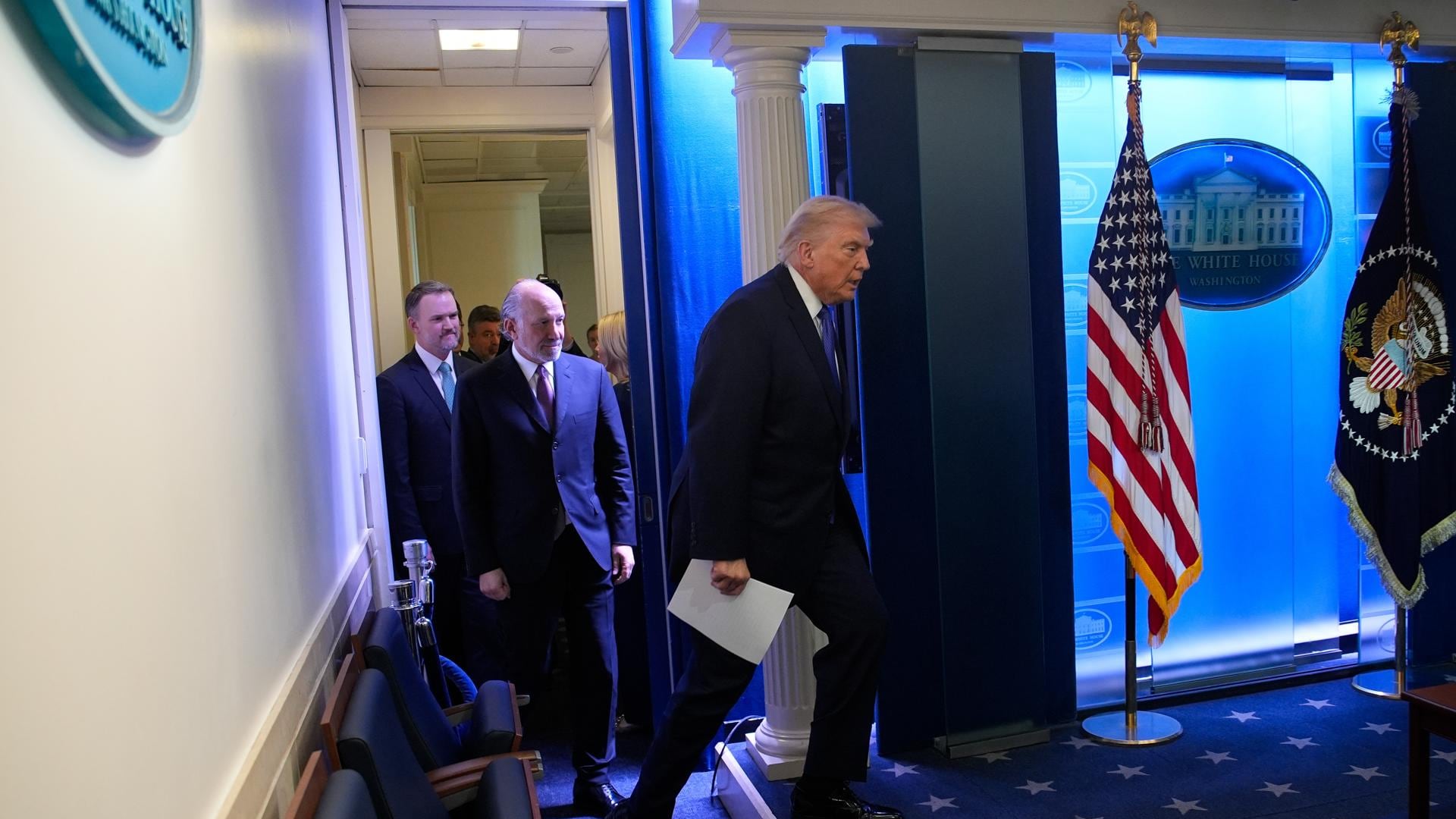 Fotografía de archivo, tomada el 20/02/2026, que muestra al presidente de Estados Unidos, Donald J. Trump, en la Casa Blanca, Washington. EFE/EPA/YURI GRIPAS / POOL