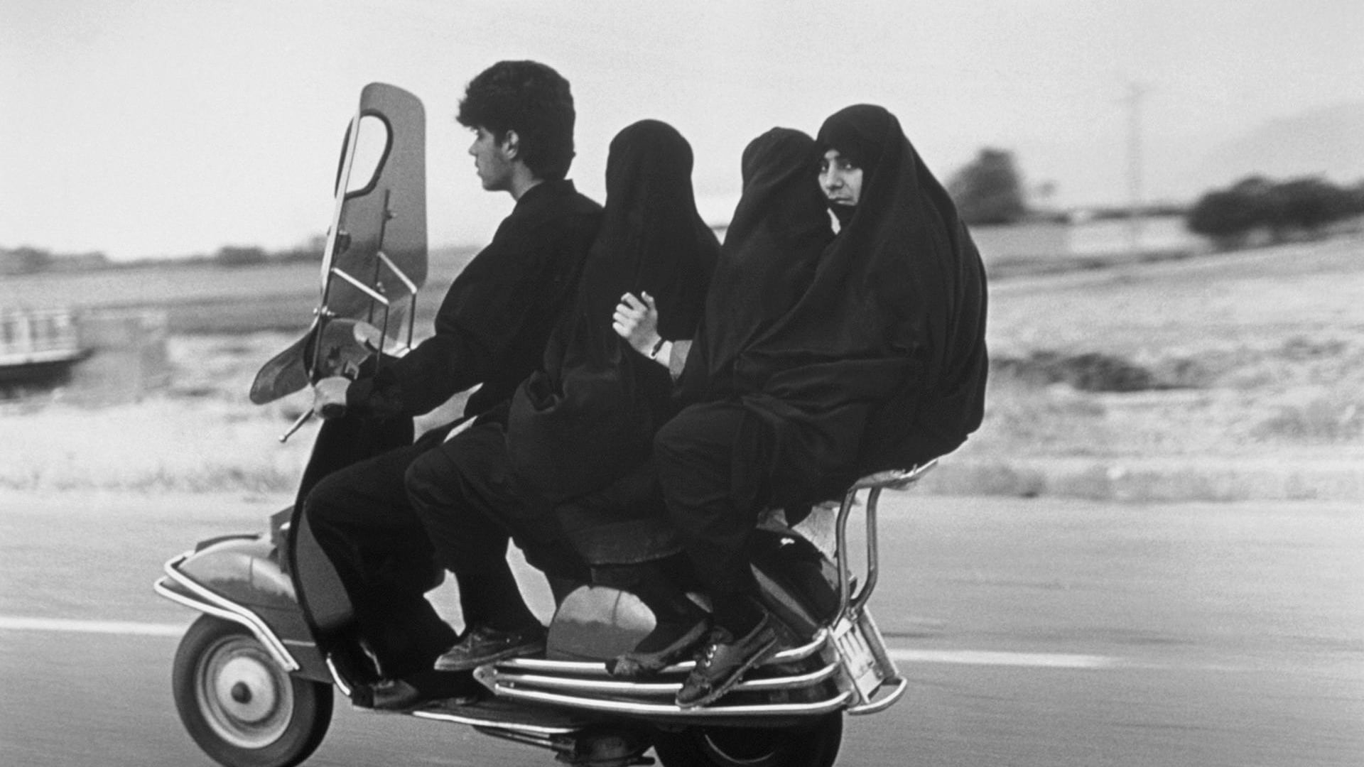 Irán motoras mujeres