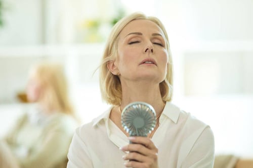 ¿Sufres bochornos y mal sueño? Cómo enfrentar los peores síntomas de la menopausia