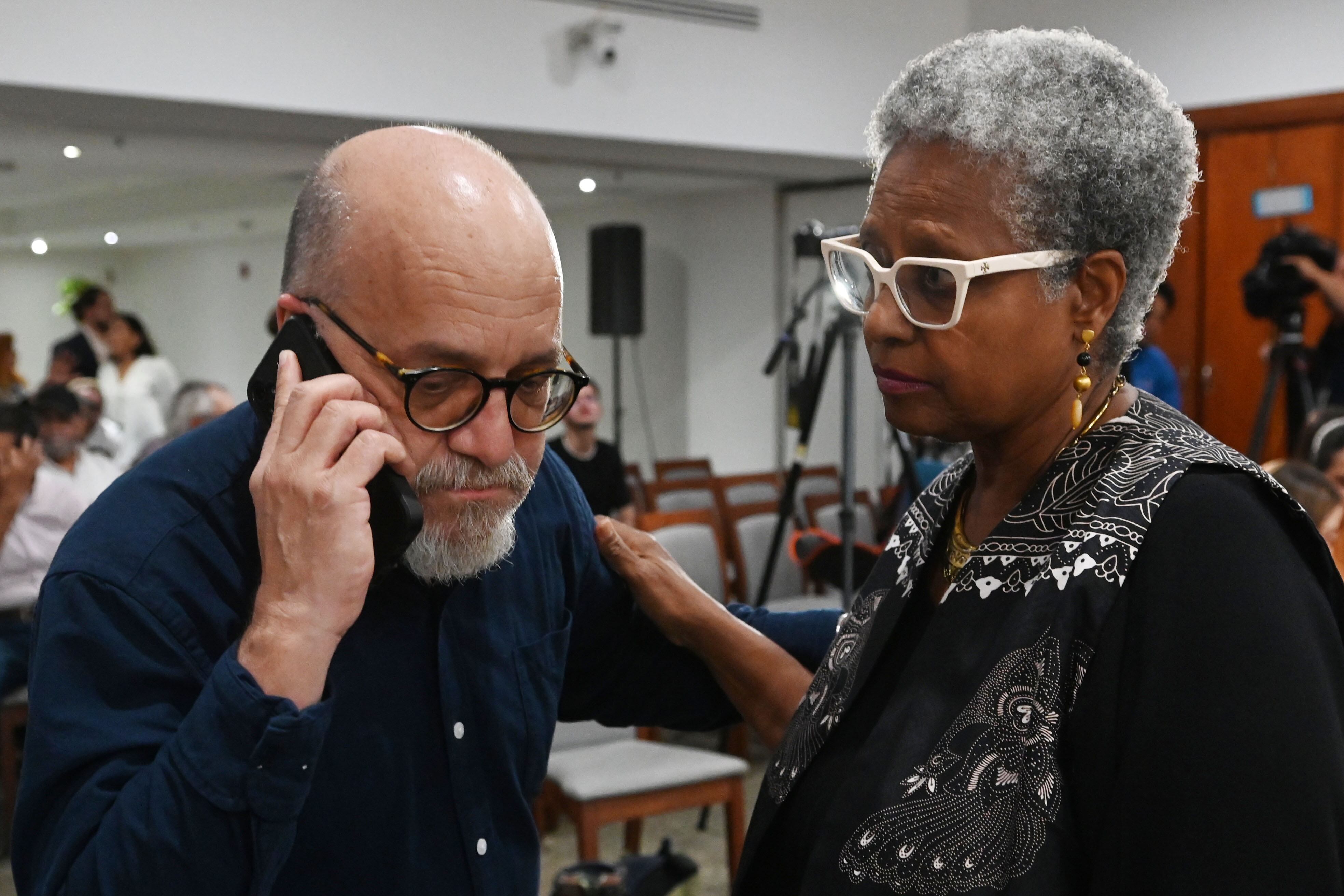 Rafael Bernabe y Ana Irma Rivera Lassén. Anunció de la candidatura de la senadora, Ana Irma Rivera Lassén. Colegio de Abogados. San Juan. Metro PR 15 de noviembre de 2023