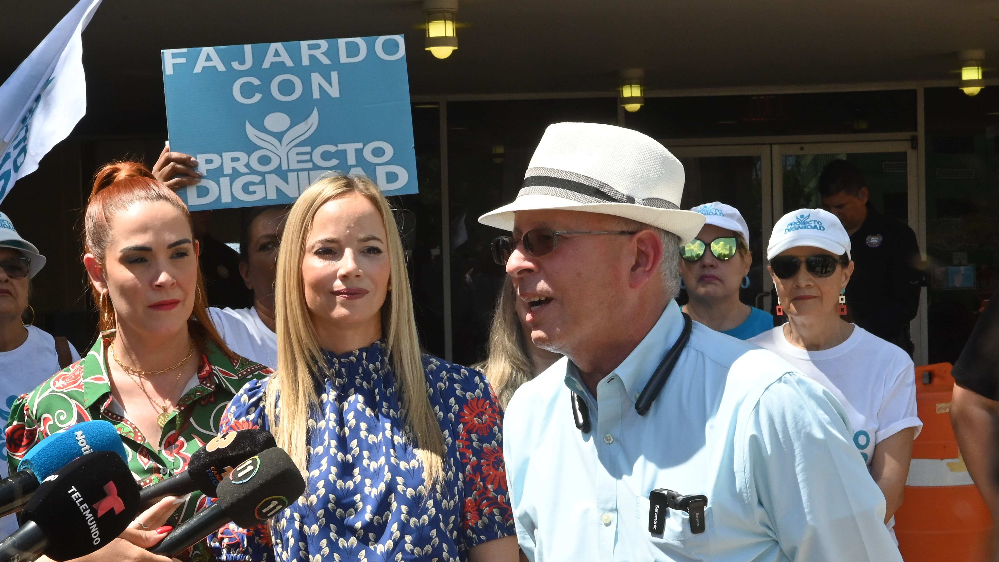 Conferencia Prensa Proyecto Dignidad