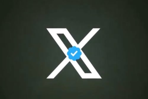 Multan a X con $120 millones por engañar a usuarios con su marca azul de verificación