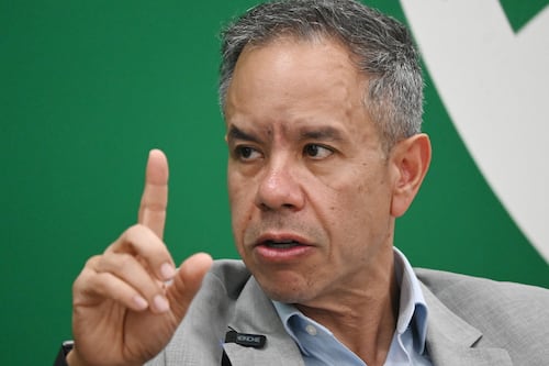 Miguel Romero se mete en el fuego cruzado entre Jenniffer González y Thomas Rivera Schatz