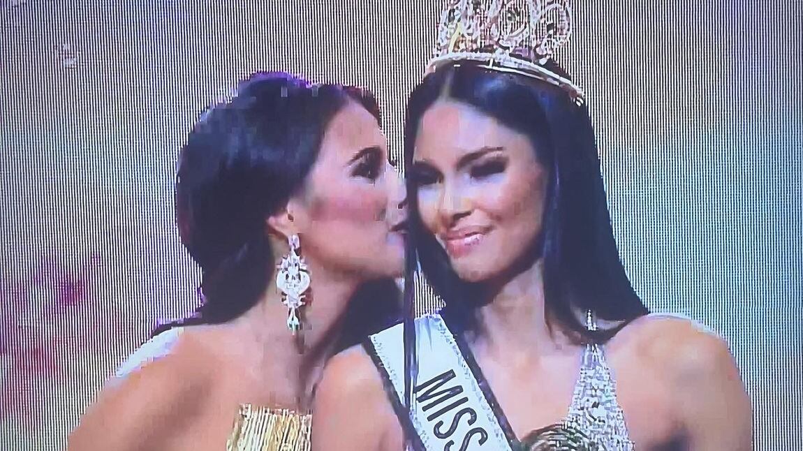 Michelle Marie Colón y Ashley Ann Cariño.