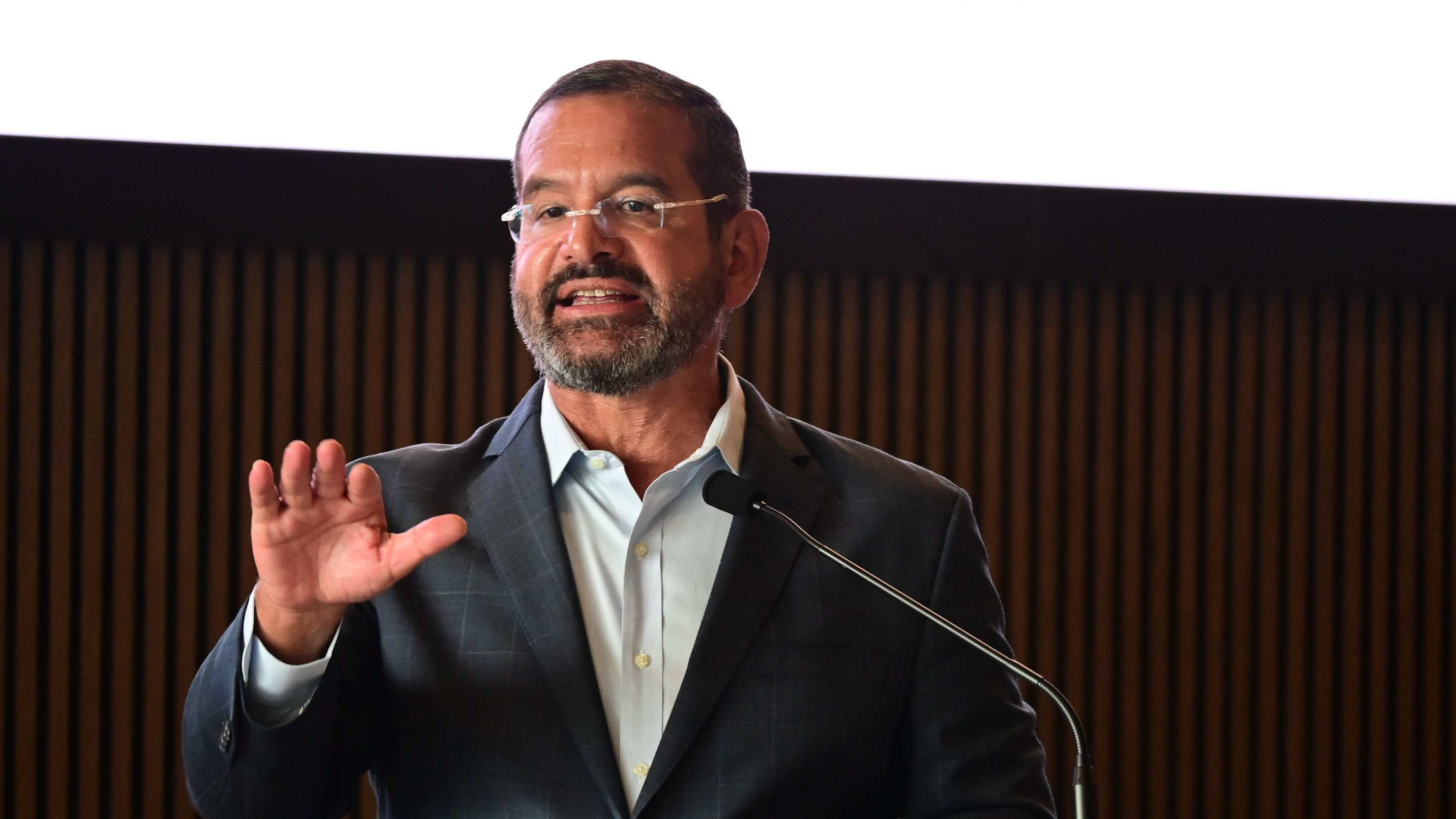 El ex gobernador Pedro Pierluisi,