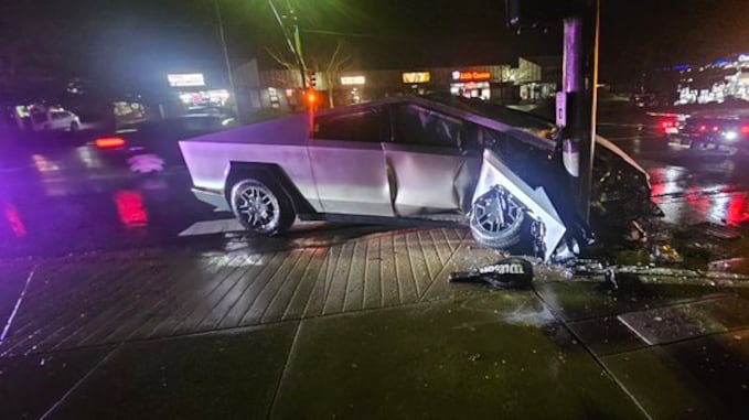 Cybertruck chocado en Florida
