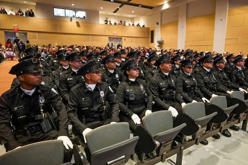 San Juan gradúa 46 nuevos policías municipales para reforzar seguridad