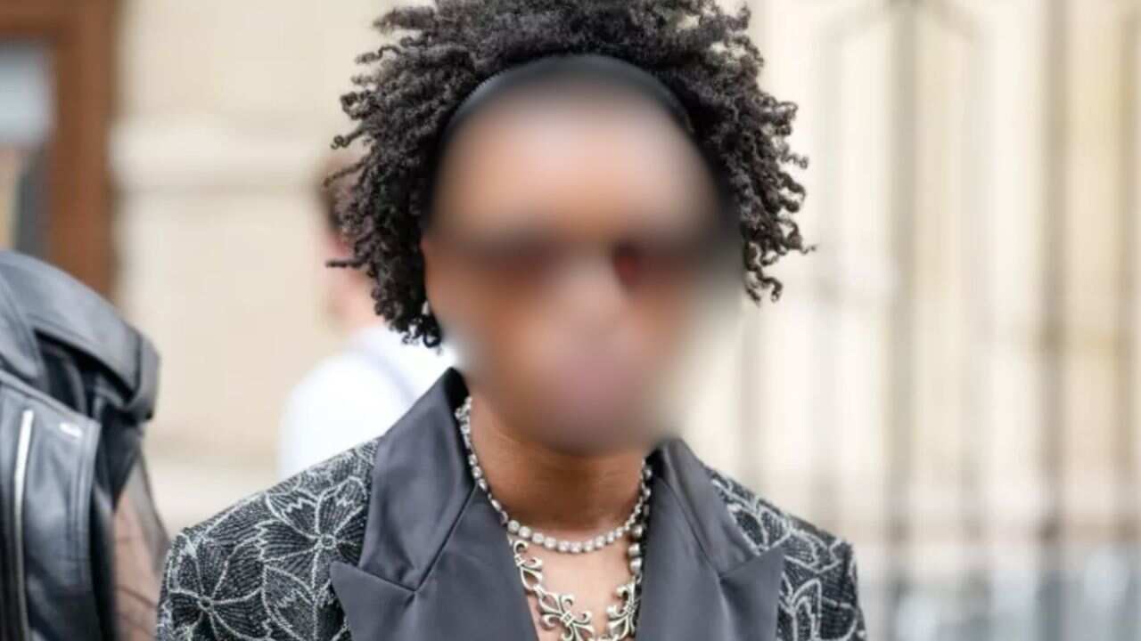 La policía de Los Angeles localizó el cuerpo de una persona en estado de descomposición, en el auto de un cantante.