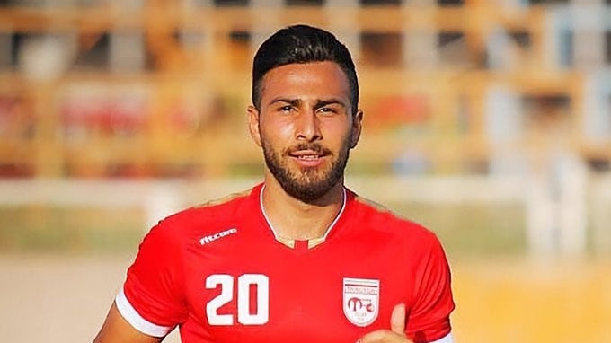 El futbolista iraní Amir Nasr-Azadani