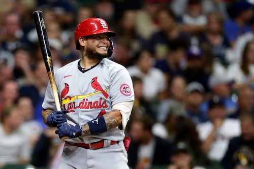 Yadier Molina se reincorpora a los Cardenales de San Luis