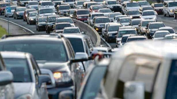 La Policía cuenta con 550 radares para leer el marbete electrónico.