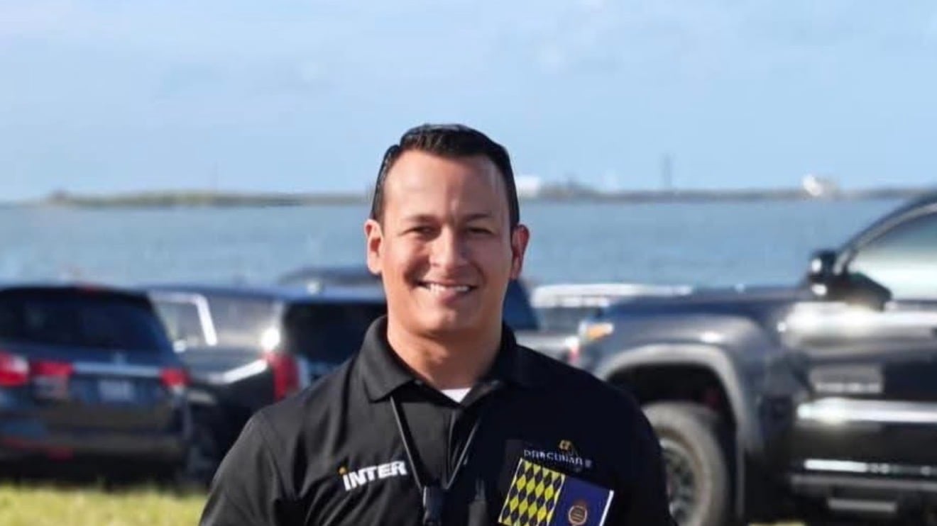 Christian Núñez, arecibeño que trabajó en Artemis II