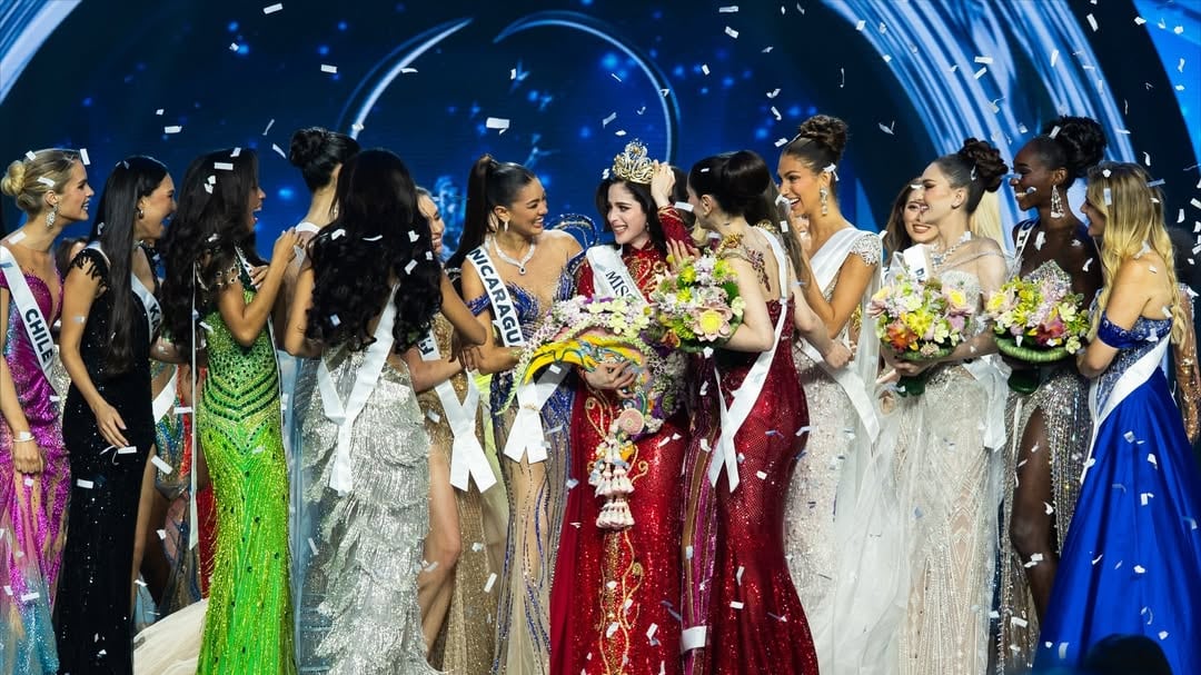 Coronación de Fátima Bosch