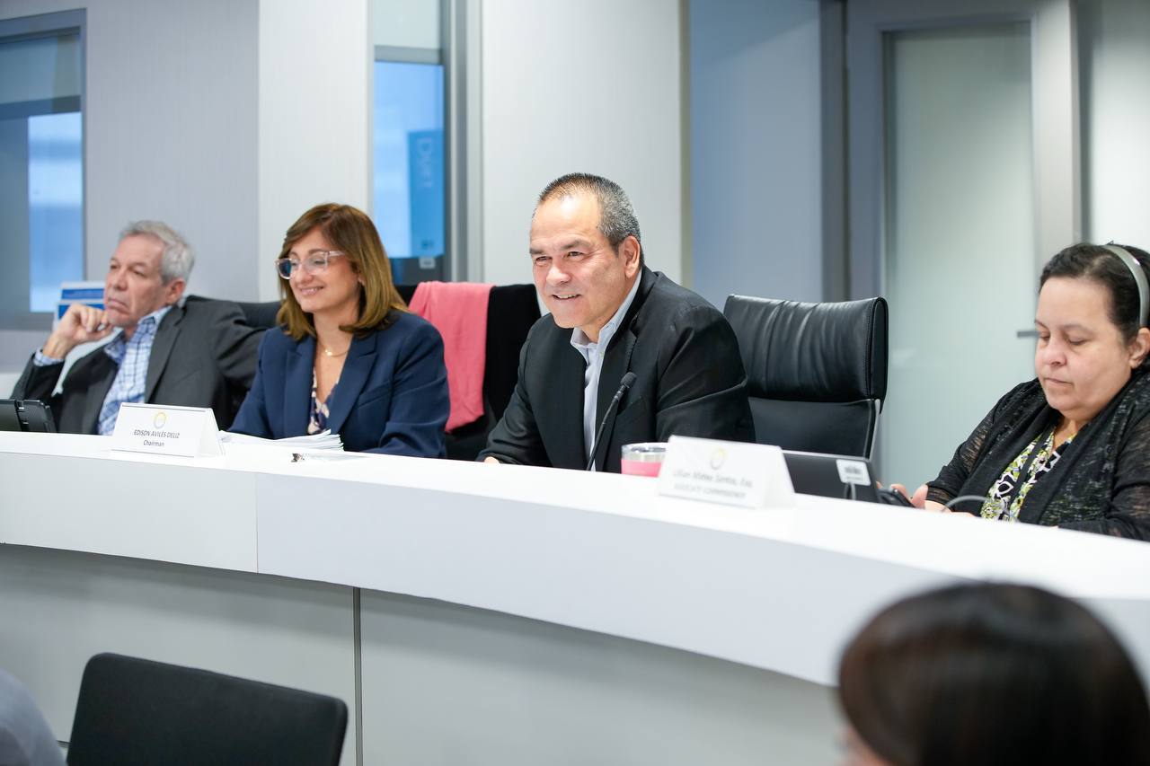 Negociado rechaza rotundamente movida del Gobierno en pleito por la luz