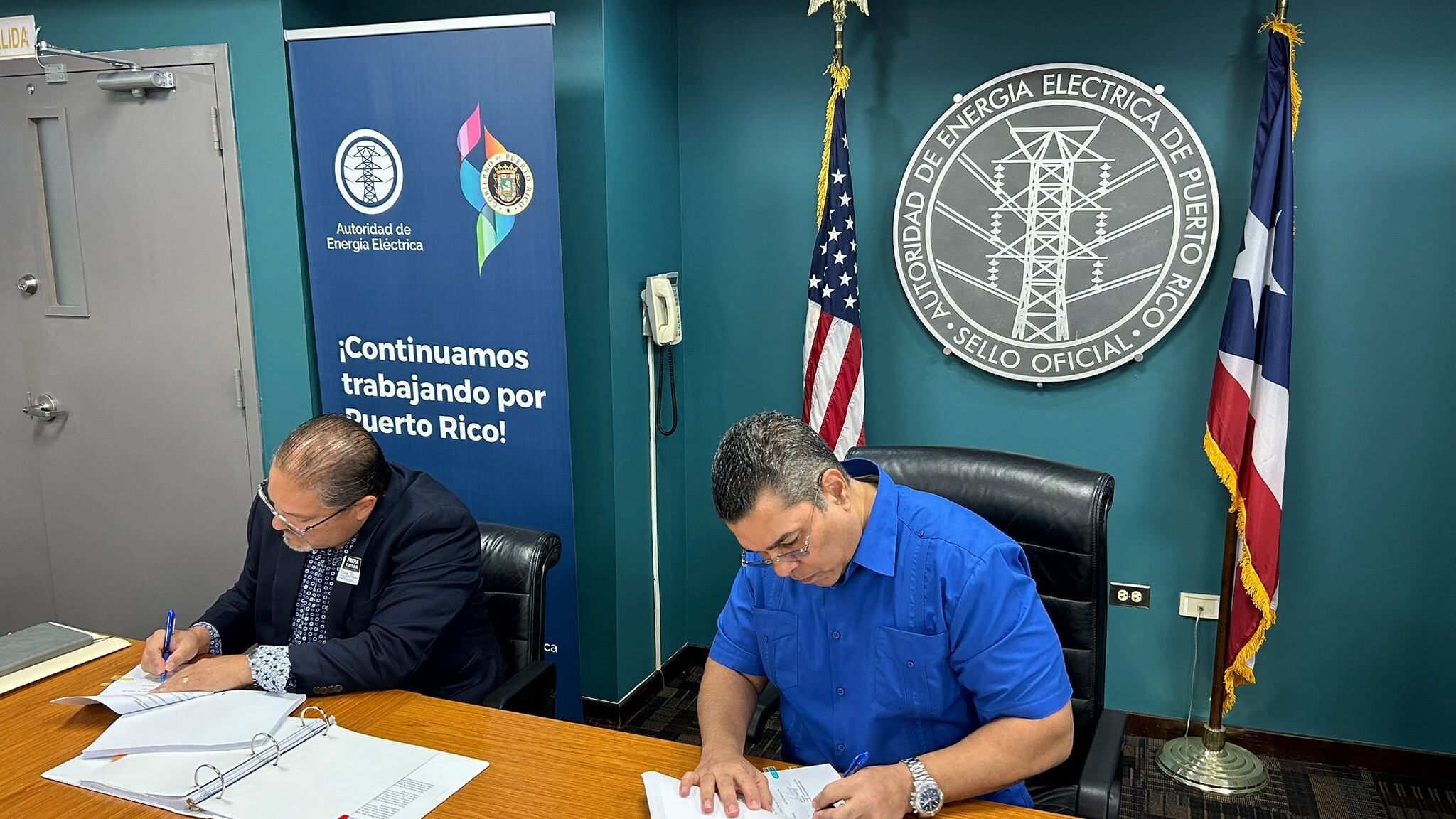 AEE y AECOM firman contrato para dragado de embalses