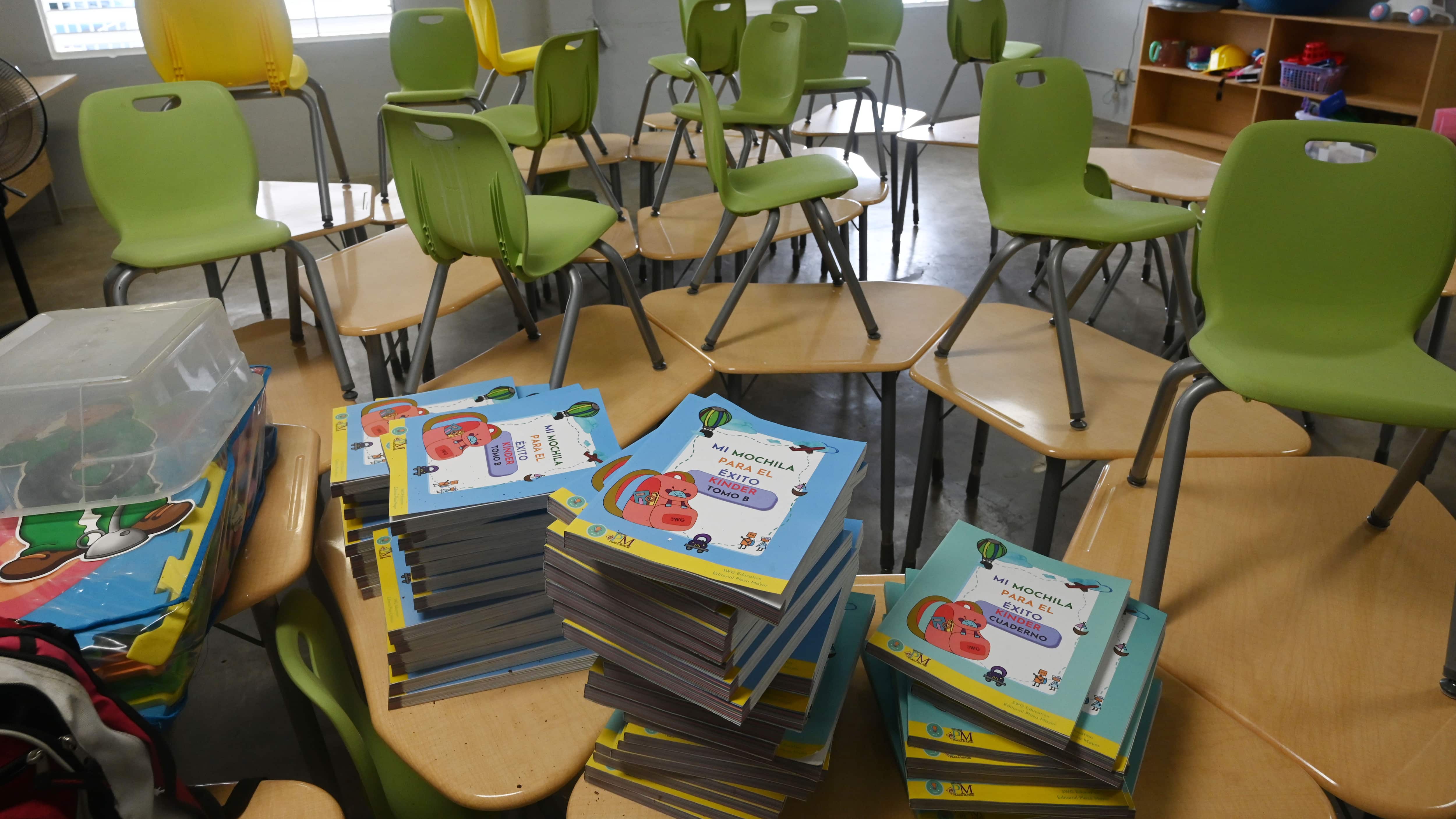 Escuela Cristóbal Colón. Dias antes del comienzo de clases .