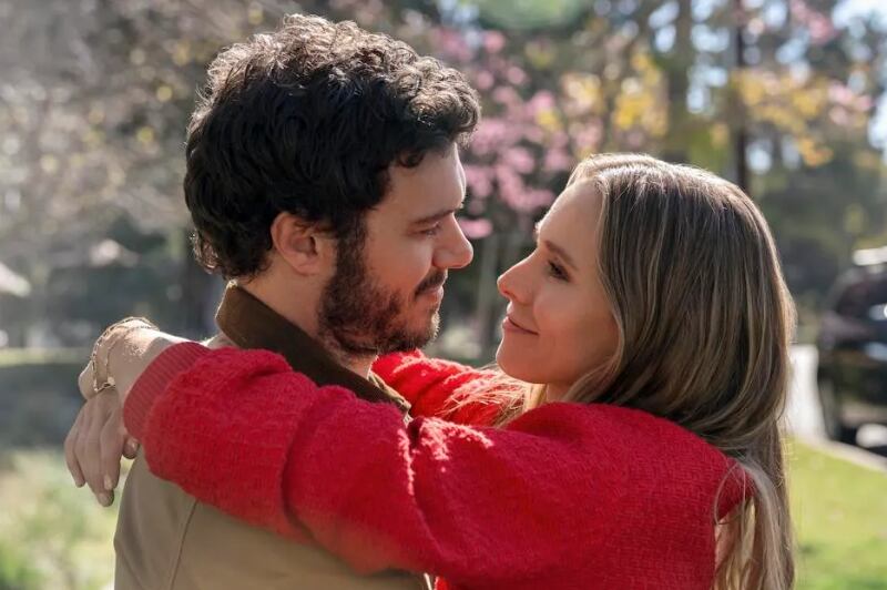 Esta comedia romántica cuenta con Kristen Bell y Adam Brody