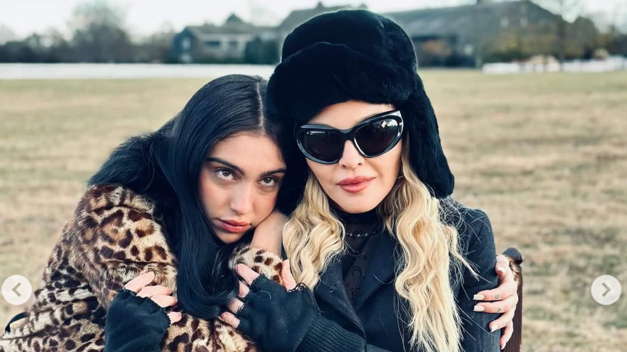 Tiene un estilo irreverente con el de su mamá