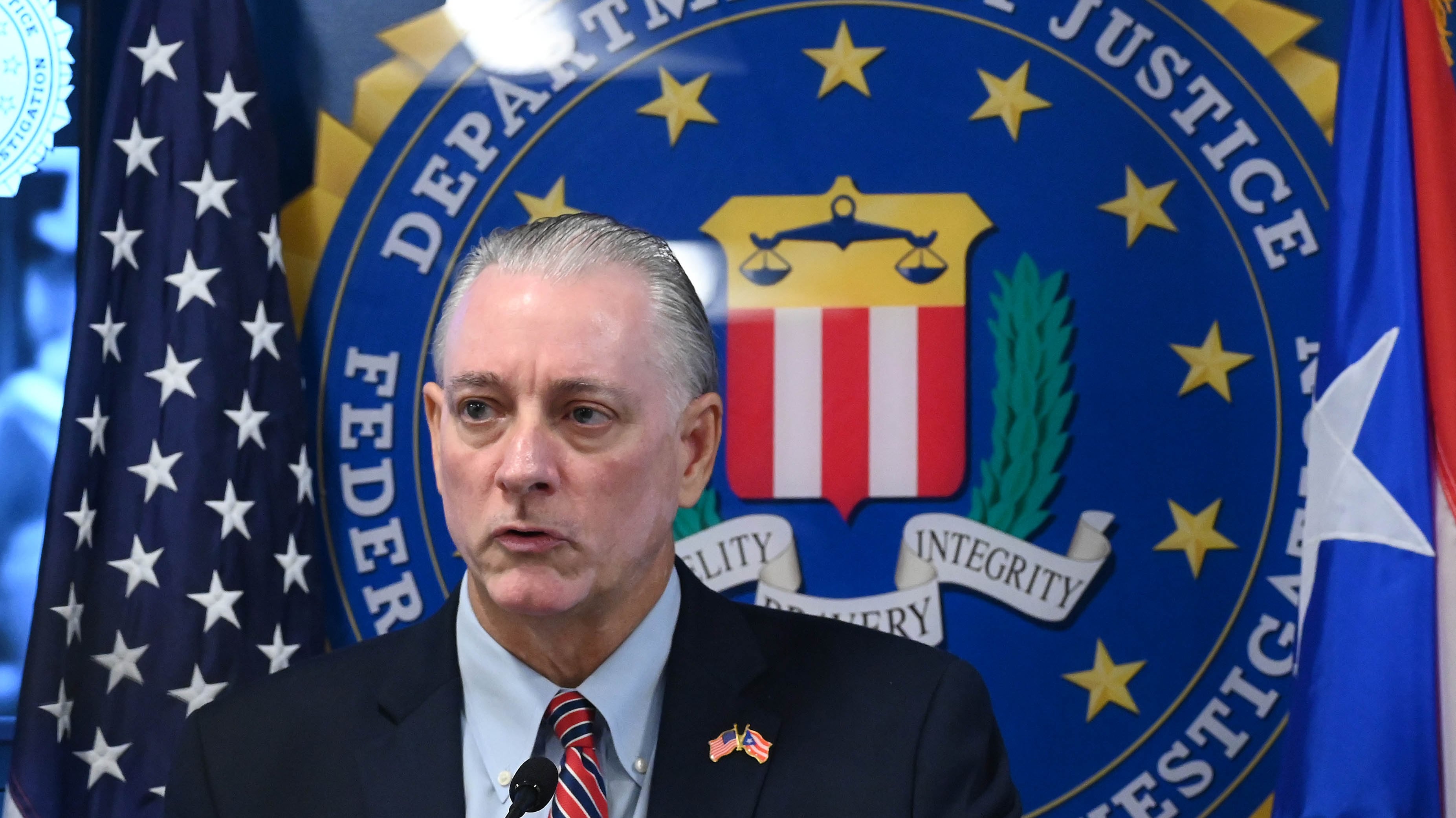 El secretario de Hacienda Angel Pantoja. Conferencia de Prensa sobre esquema de corrupción que se originaba en Hacienda.